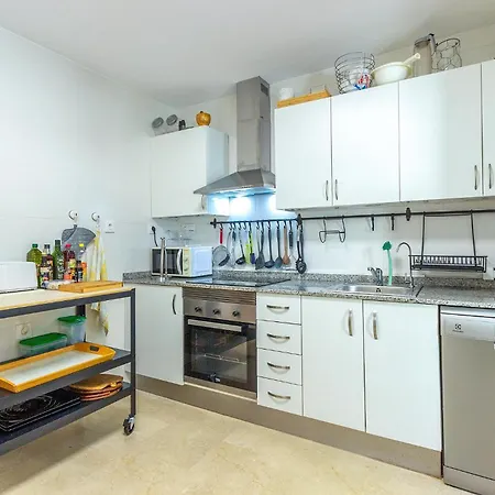 Lovely In With Kitchenette Apartment