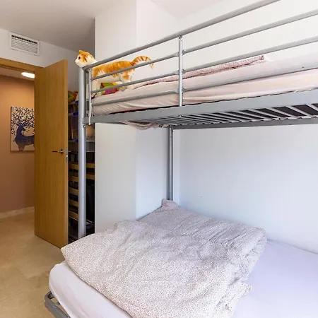 Lovely In With Kitchenette Apartment *
