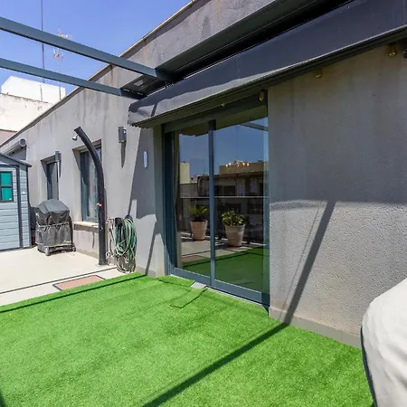Lovely In With Kitchenette Apartment
